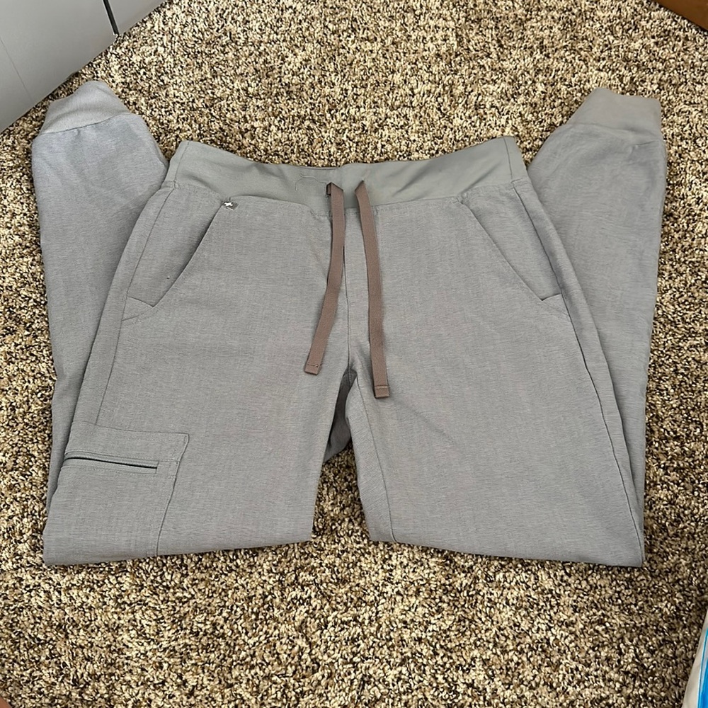 Womens XS Figs Zamora dark space grey